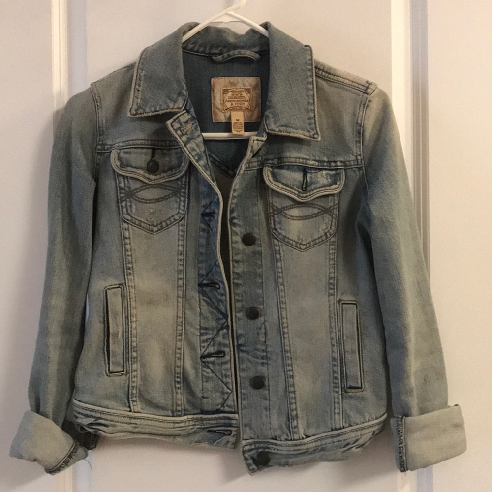 Abercrombie & Fitch - Women’s Jean Jacket - Size M